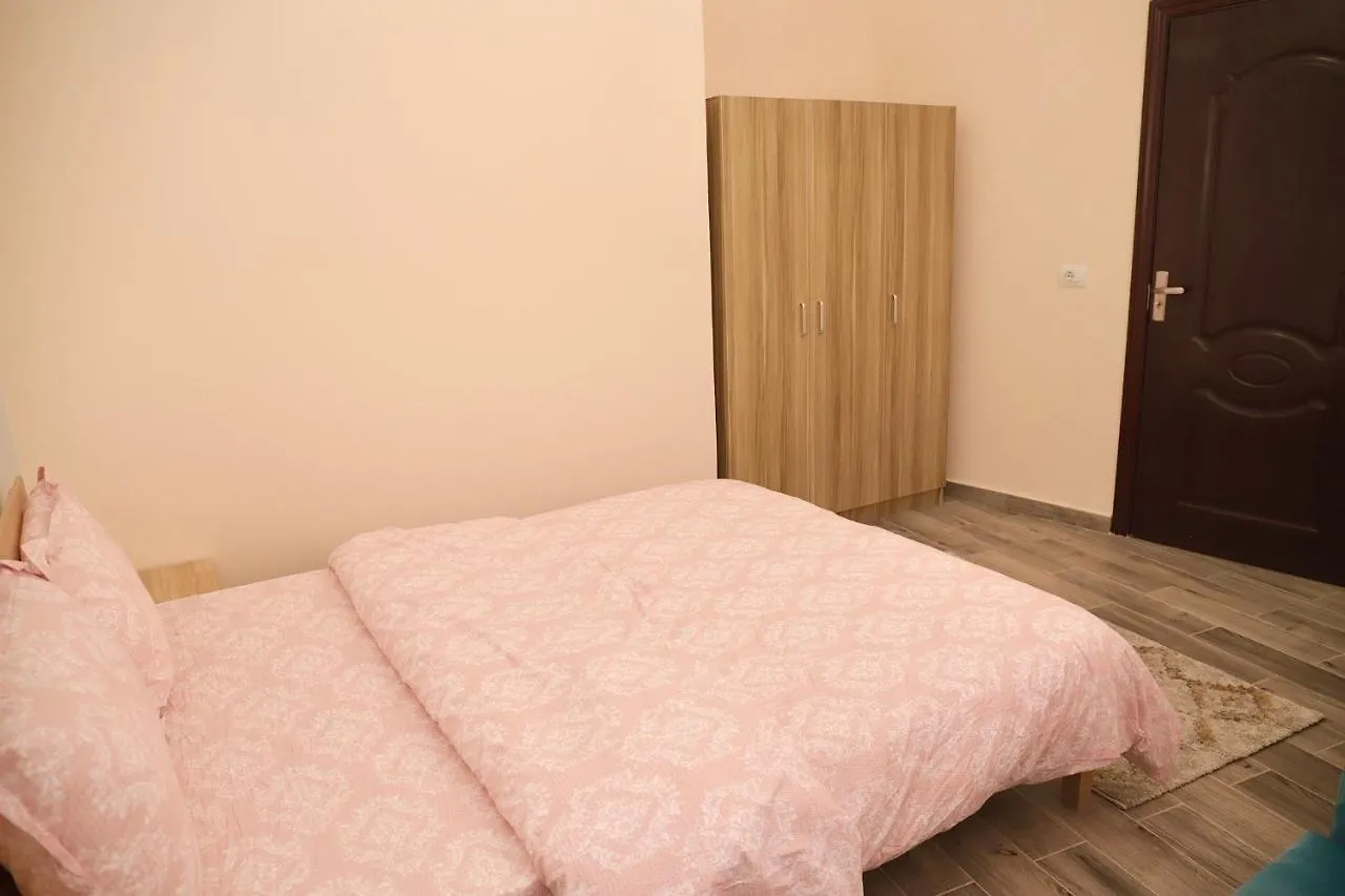 Flower Residence Tirana Appartamento