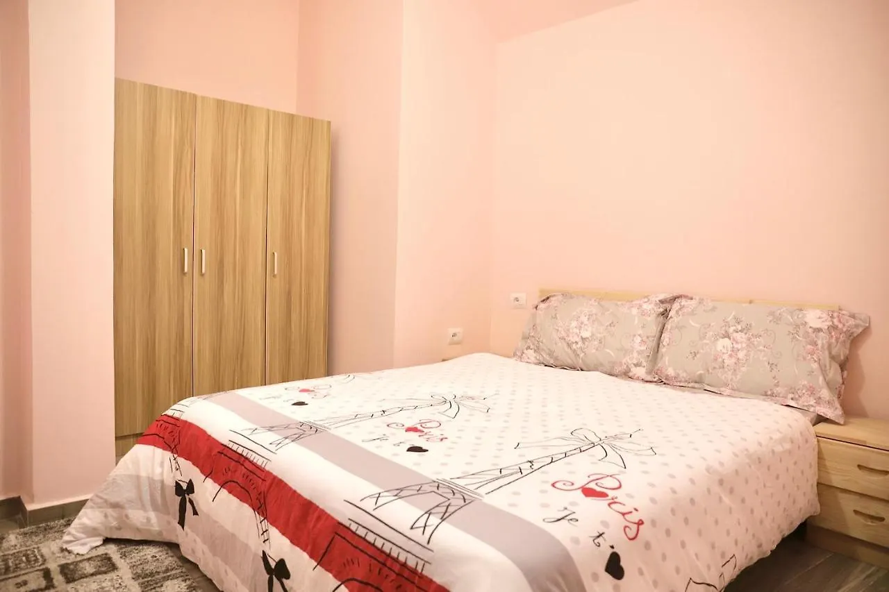 Flower Residence Tirana 0*,